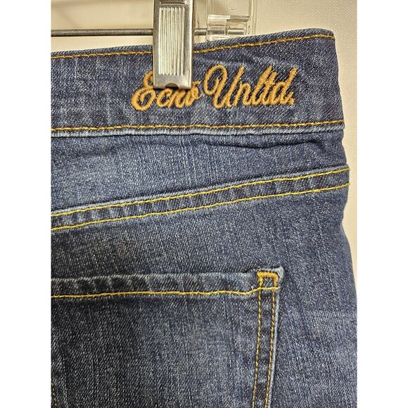 Ecko UNLTD Women's Shorts Size 3/4 Blue Dark Wash Denim Jean Pockets Raw Hem - Picture 6 of 13